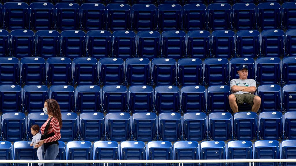 Fan Stays Until The End Of Marlins Game To Miss The Traffic