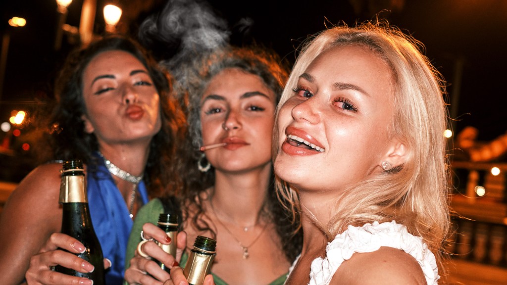 Bachelorette Party Provides Friends Valuable Time To Get High With Bride’s Cousin