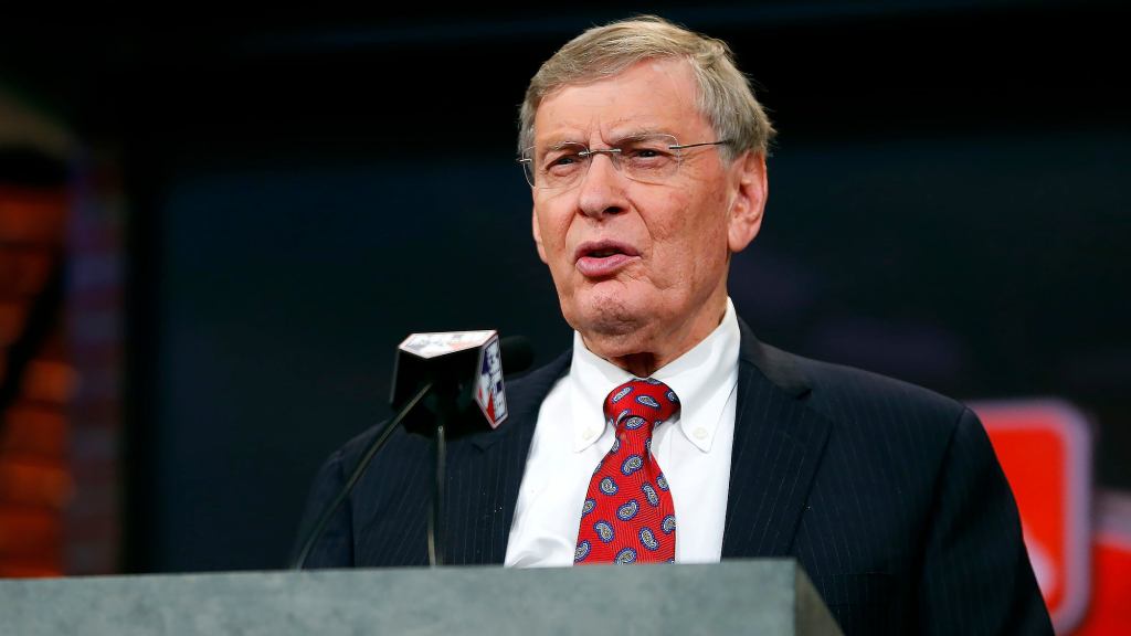Bud Selig Admits Taking Steroids Throughout Commissionership