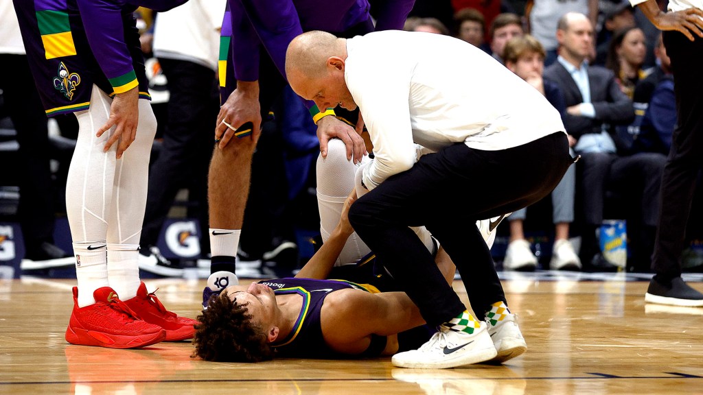 NBA Team Physicians Admit They Only Know Medical Stuff About Legs