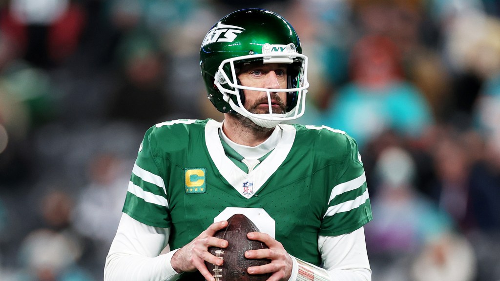 Numerous Teams Express Interest In Aaron Rodgers Playing Elsewhere