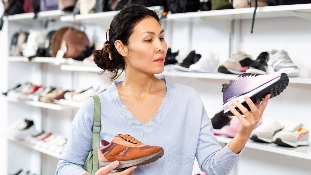 Tips For Picking Out Running Shoes